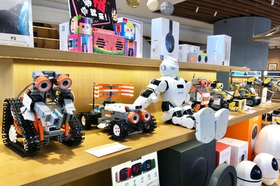 蘇寧易購超級云店落戶華強北，智能產(chǎn)品銷售如何重塑深圳購物新認(rèn)知